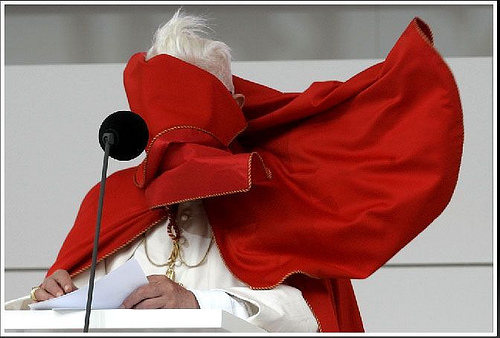 Faites comme le Pape... http://images.onlc.eu/crapo-creationNDD//128057282010.jpg