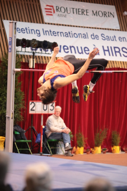 http://images.onlc.eu/hauteurhirsonNDD//126461565261.jpg